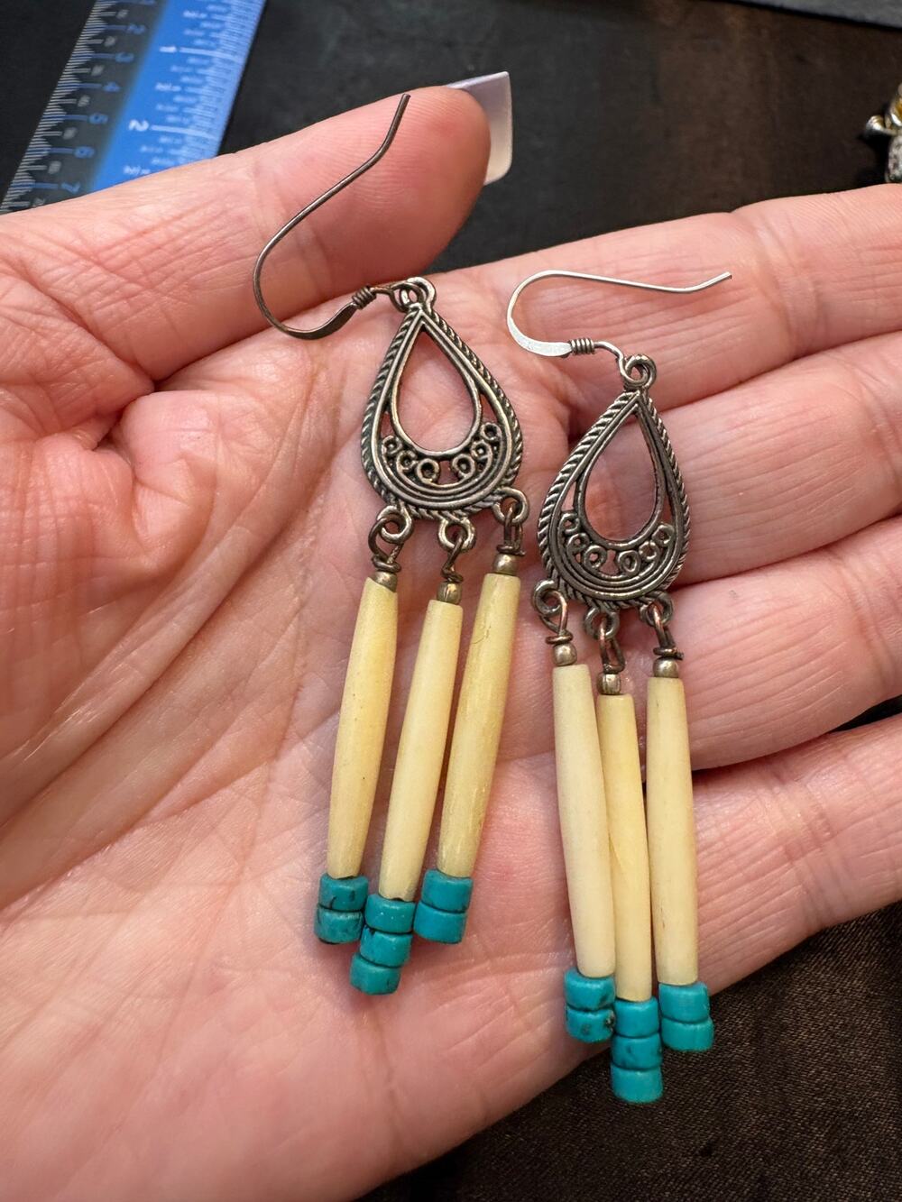 Vintage Bone Dangle Earrings Silver Tone Teardrop 7g 2.25”
